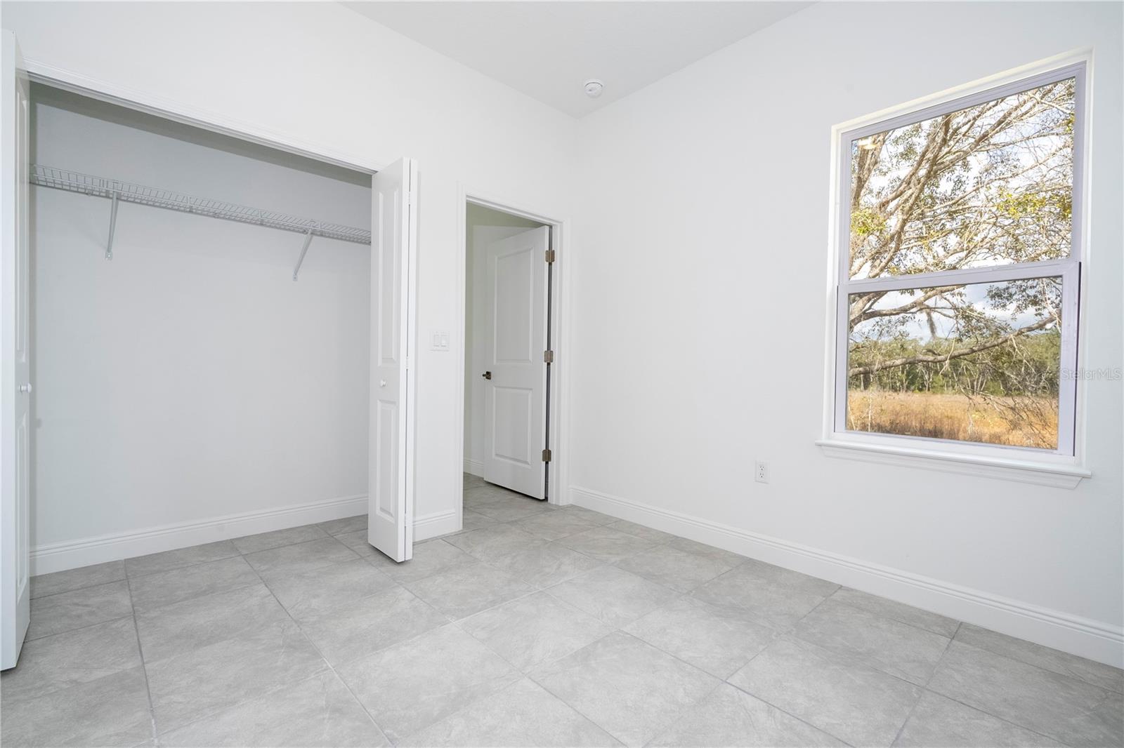 Listing photo id 55 for 2901 Redgate Drive