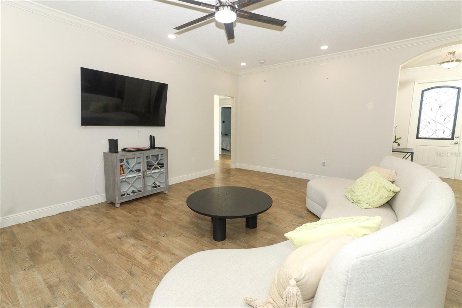 Image 8 of 56 For 9716 Royal Vista Avenue