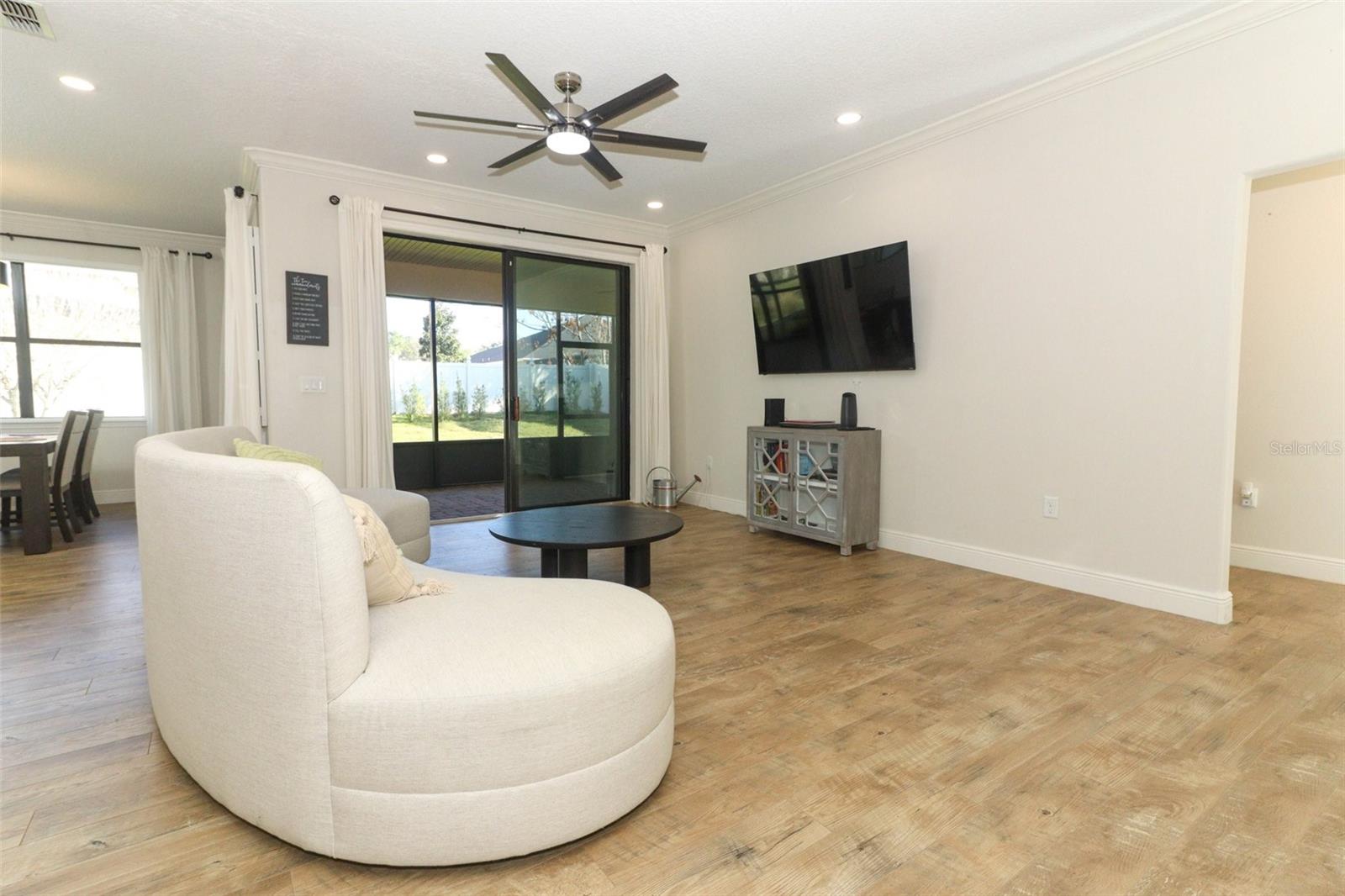 Image 9 of 56 For 9716 Royal Vista Avenue