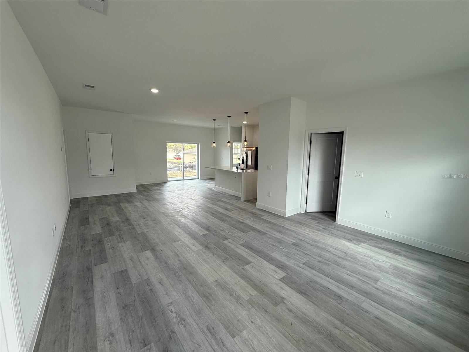 Image 2 of 38 For 2703 Sw 162nd Street Road