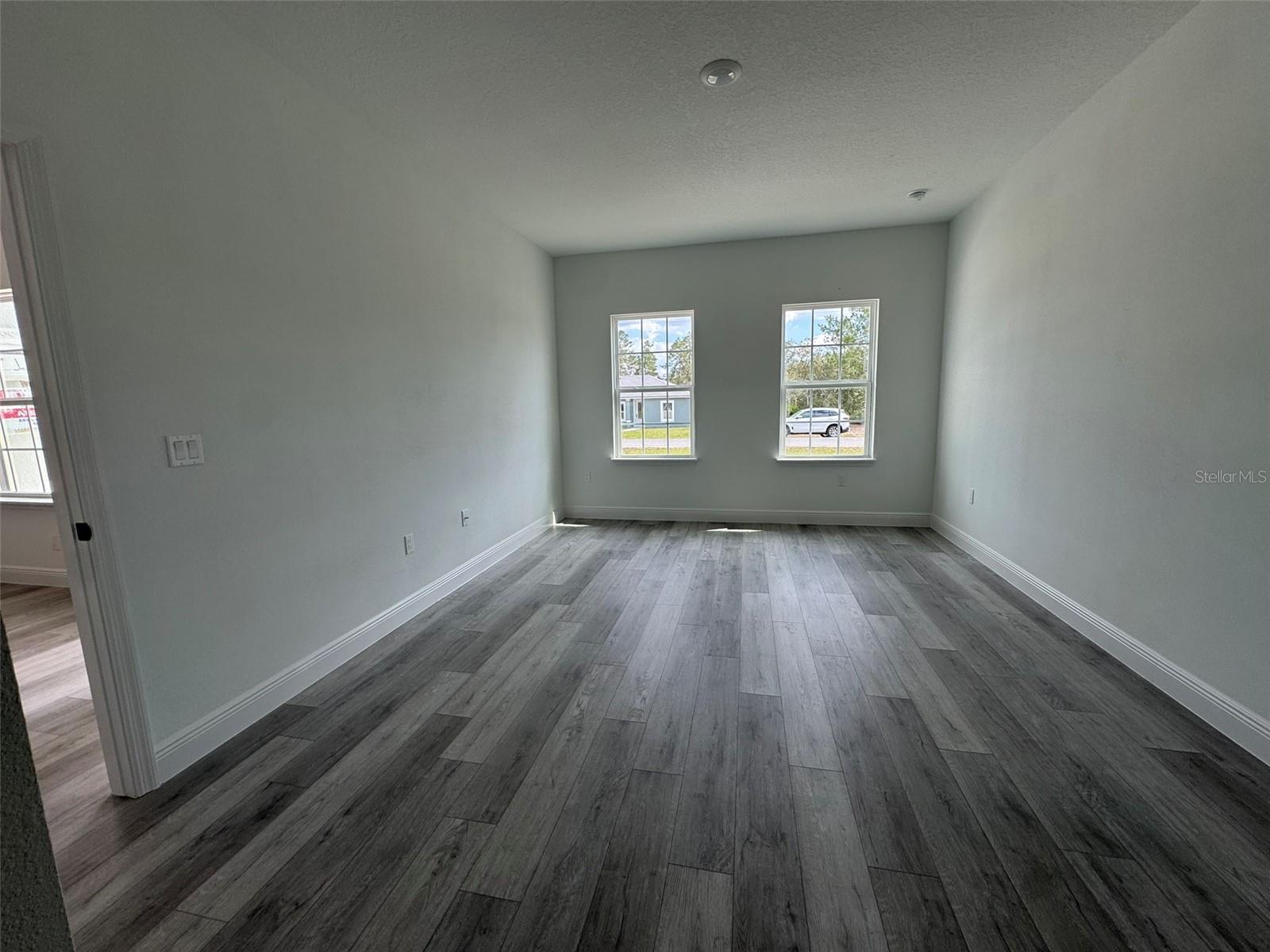 Image 8 of 38 For 2703 Sw 162nd Street Road