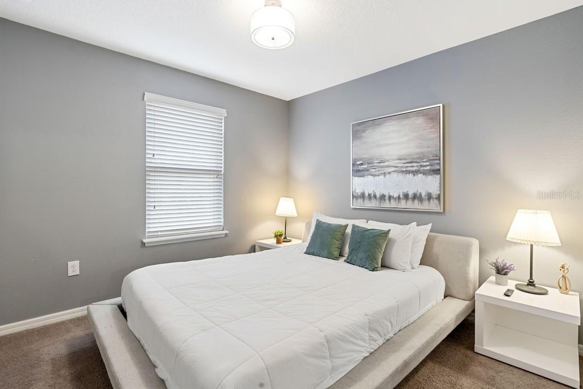 Image 18 of 61 For 8879 Geneve Court