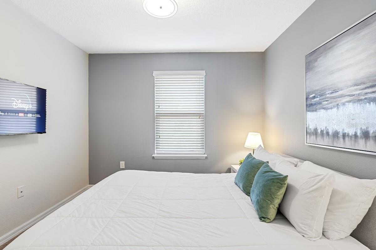 Image 22 of 61 For 8879 Geneve Court