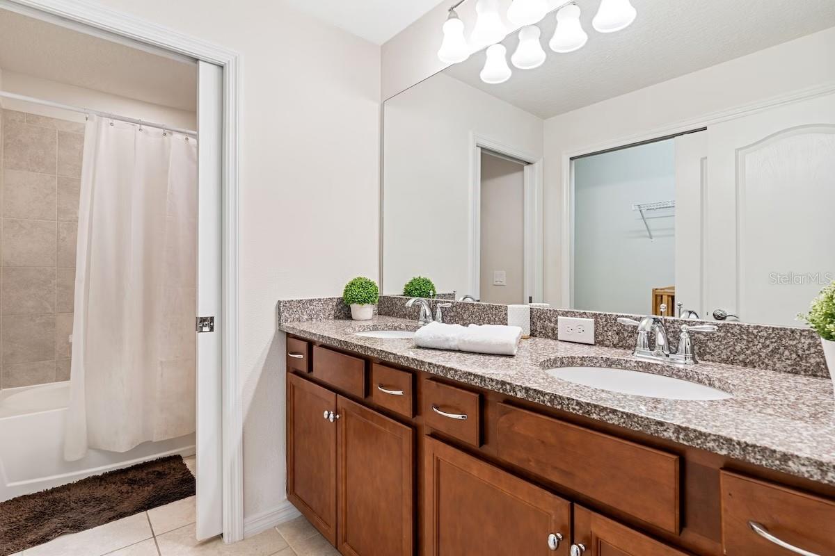 Image 24 of 61 For 8879 Geneve Court