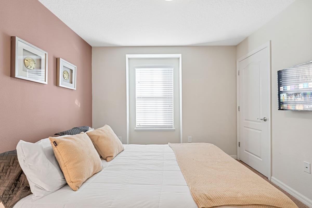 Image 29 of 61 For 8879 Geneve Court