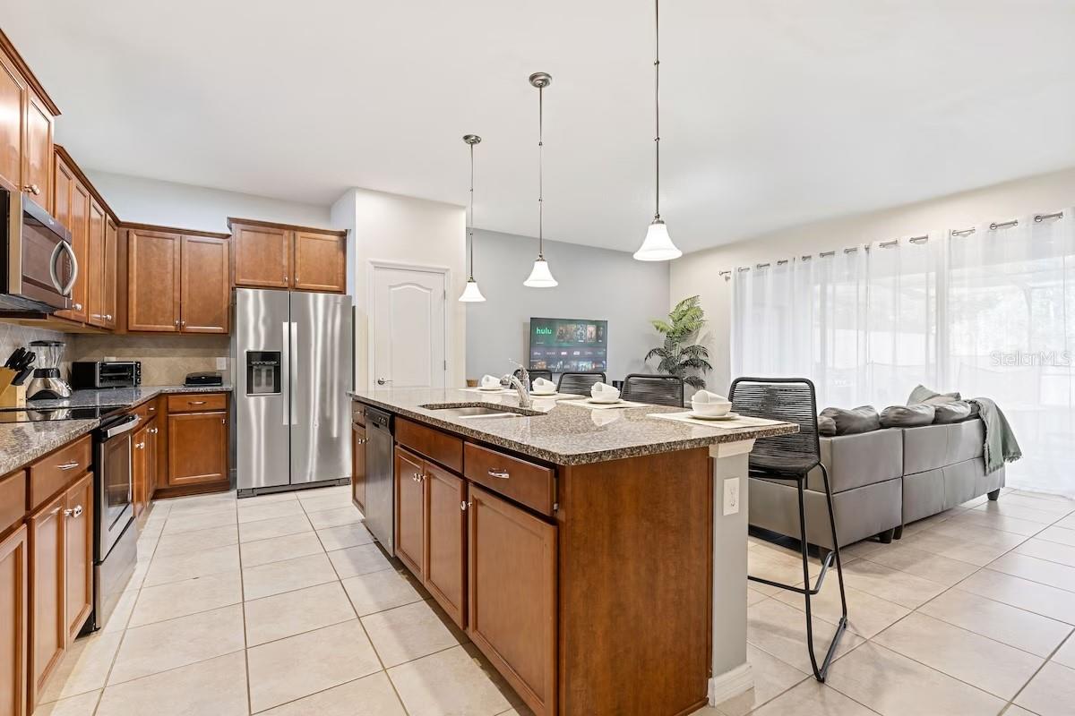 Image 5 of 61 For 8879 Geneve Court