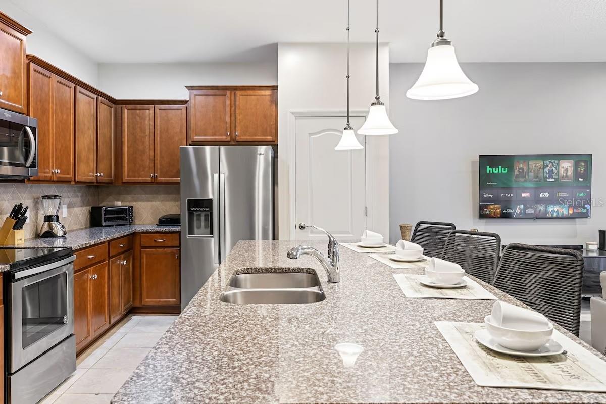 Image 7 of 61 For 8879 Geneve Court