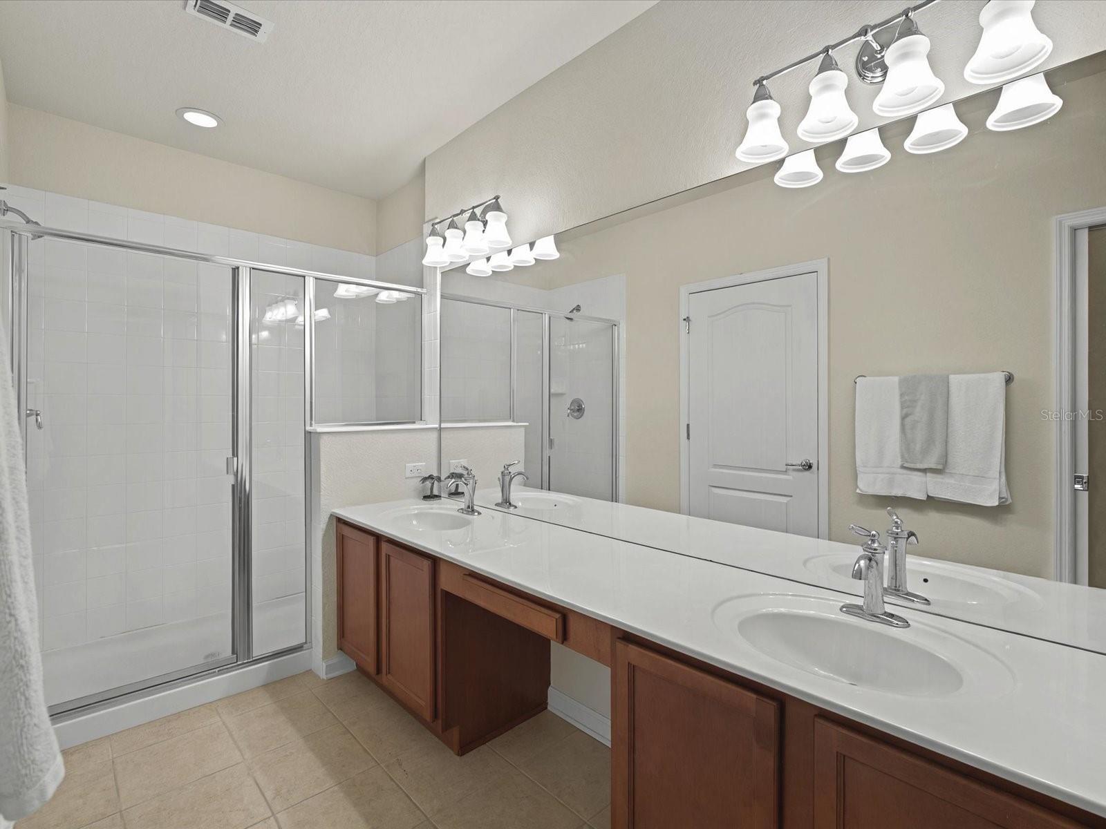 Image 16 of 39 For 1205 Bella Rose Court
