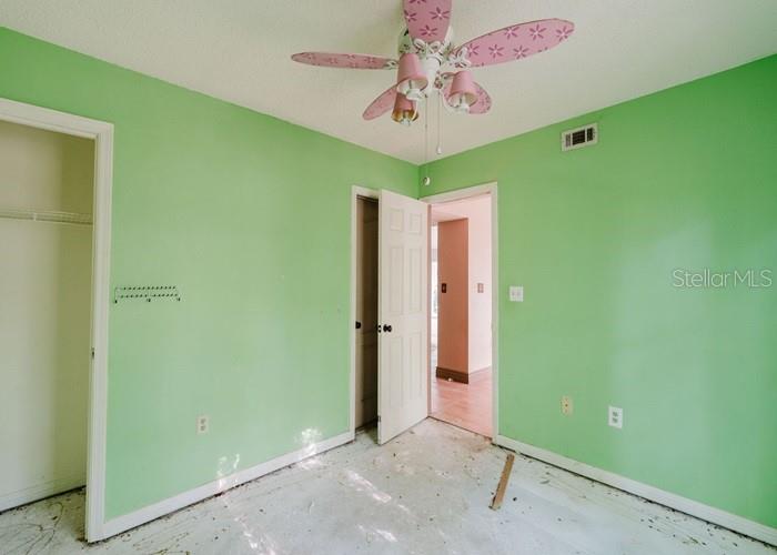 Image 13 of 16 For 106 Thurston Place