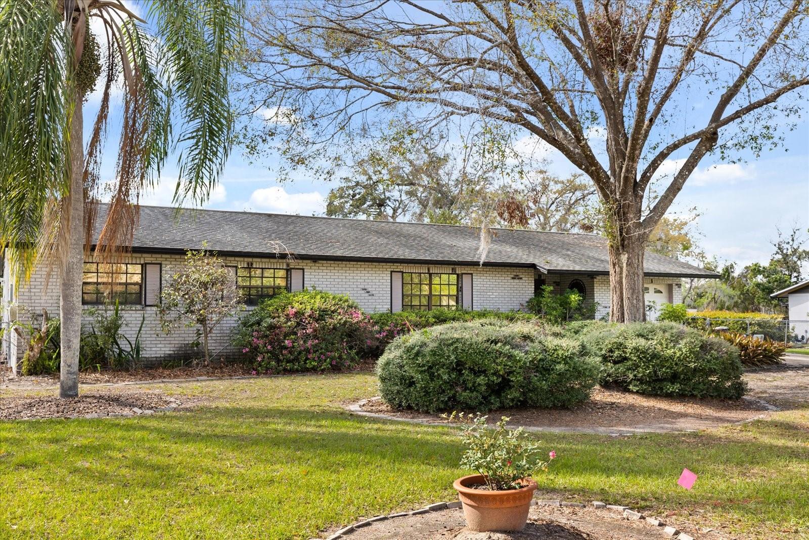 Details for 12205 Kelly Lane, THONOTOSASSA, FL 33592
