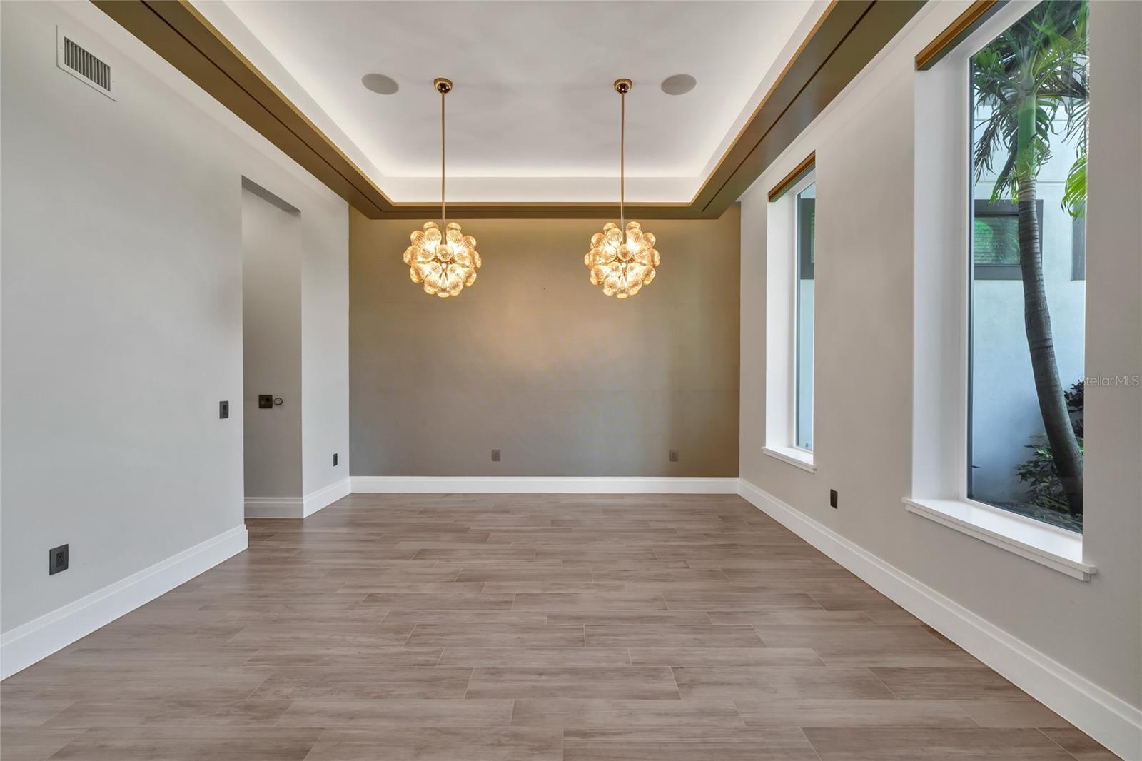 Image 10 of 74 For 13643 Lake Cawood Drive