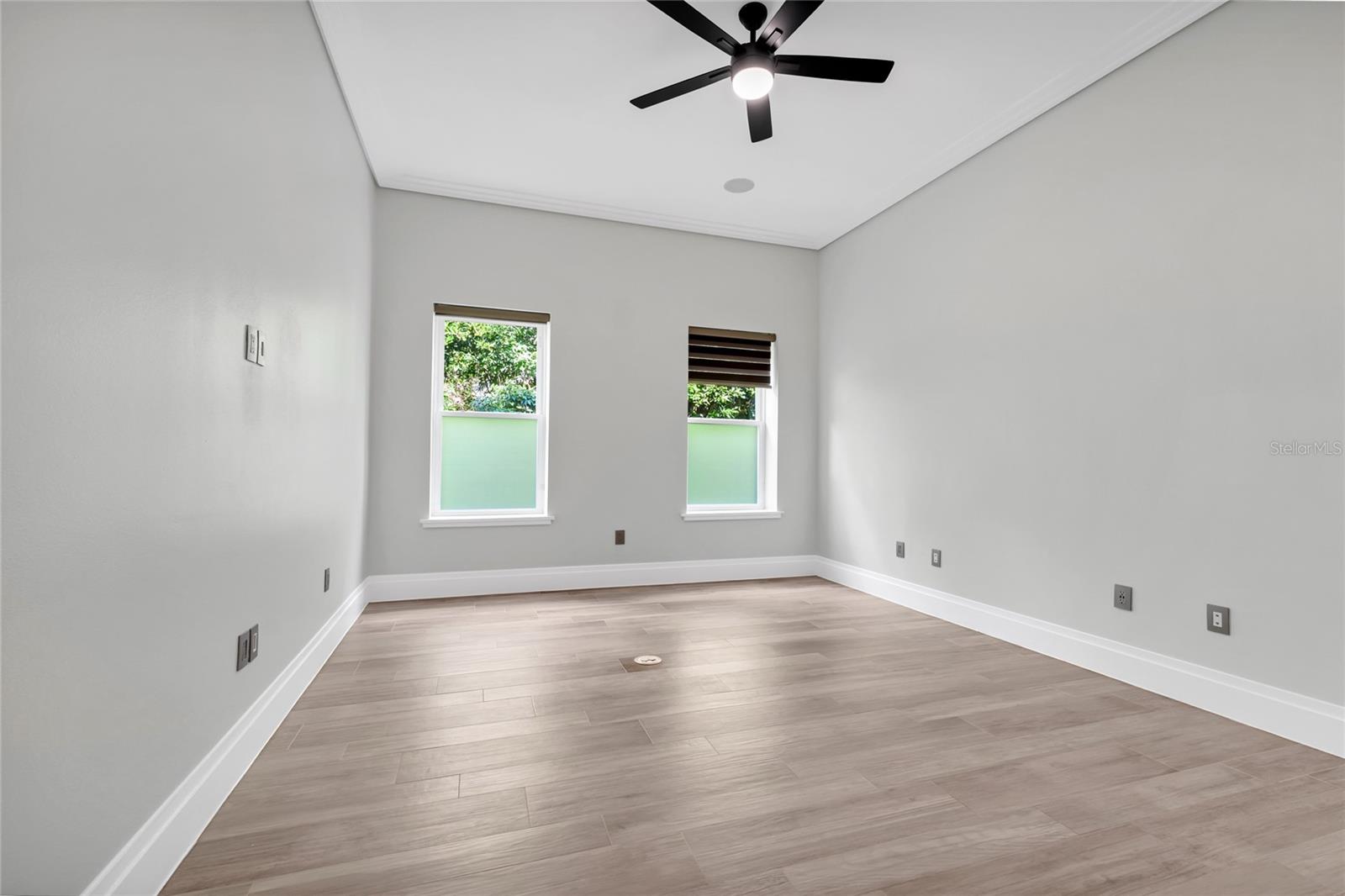 Image 29 of 74 For 13643 Lake Cawood Drive