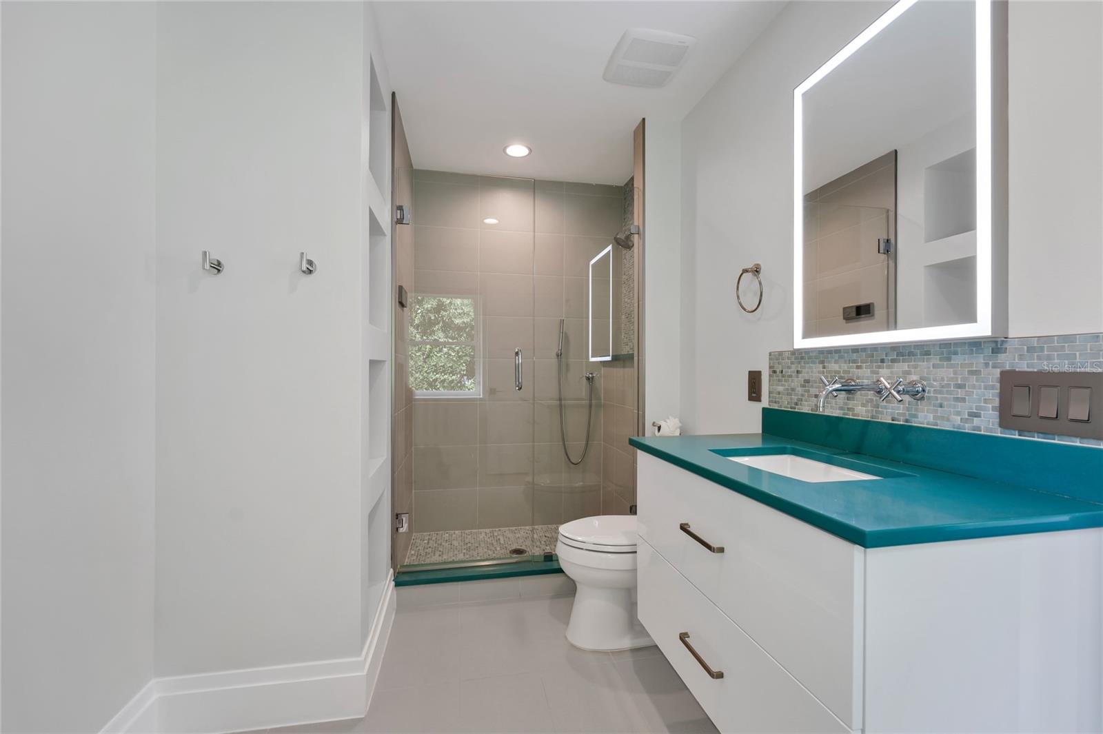 Image 57 of 74 For 13643 Lake Cawood Drive