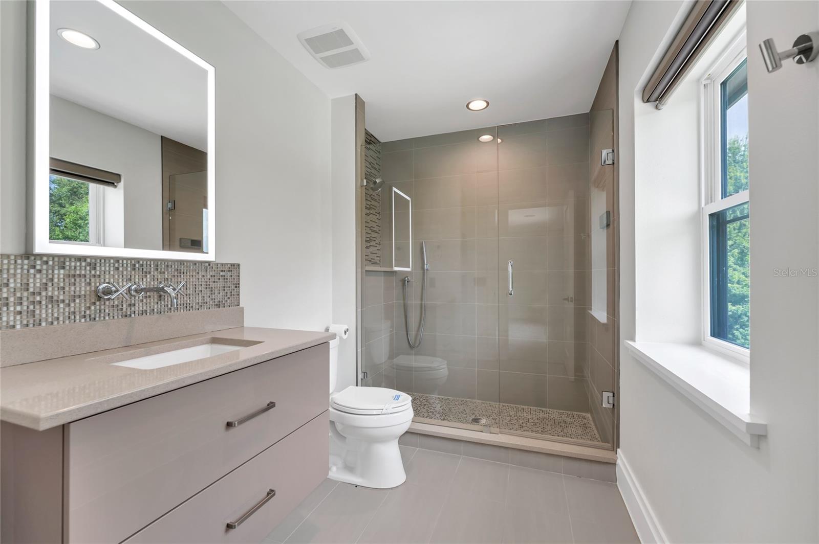 Image 60 of 74 For 13643 Lake Cawood Drive