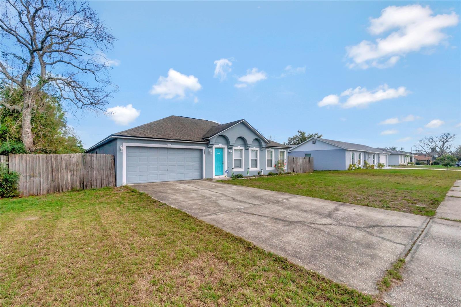 Image 3 of 23 For 647 Holbrook Avenue