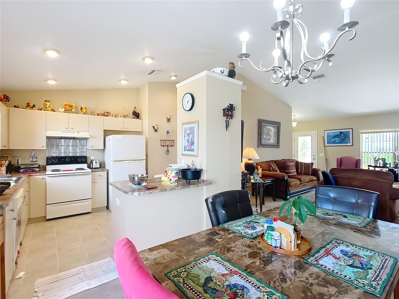 Image 13 of 41 For 5361 92nd Street