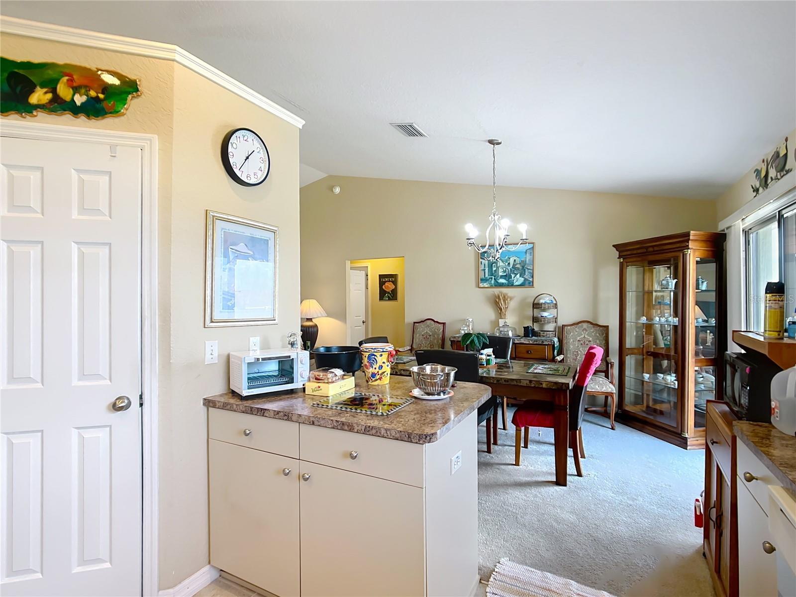 Image 16 of 41 For 5361 92nd Street