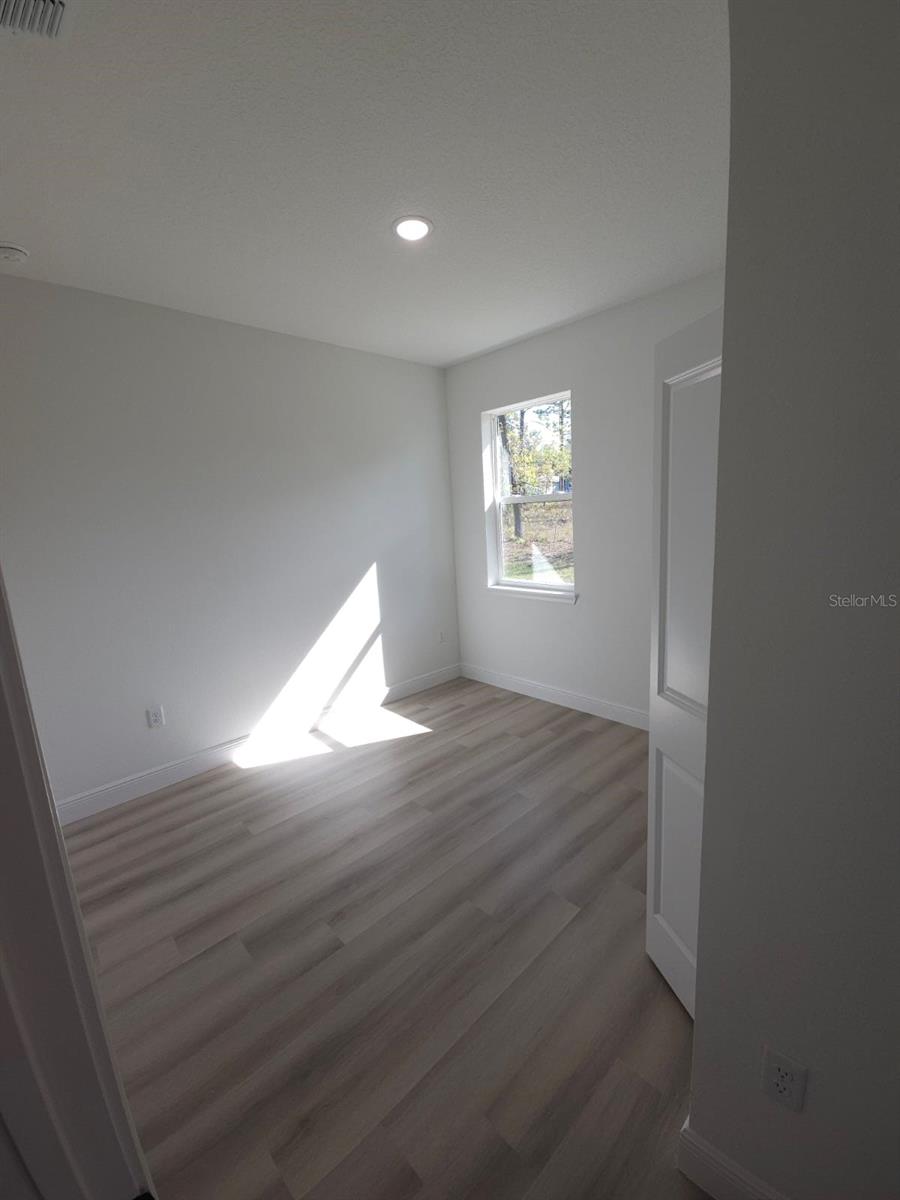 Image 15 of 44 For 7169 Tallwood Drive