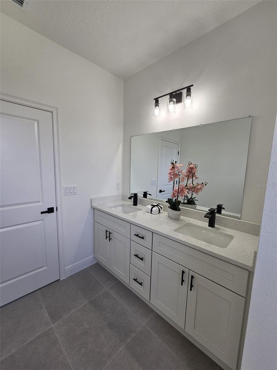 Image 39 of 44 For 7169 Tallwood Drive