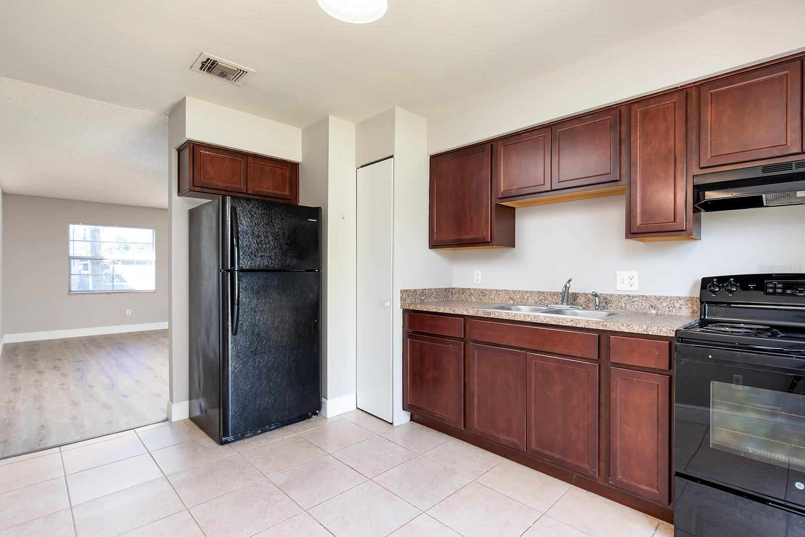 Image 6 of 20 For 97 Lake Villa Way