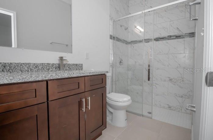 Listing photo id 17 for 9451 Emellia Avenue