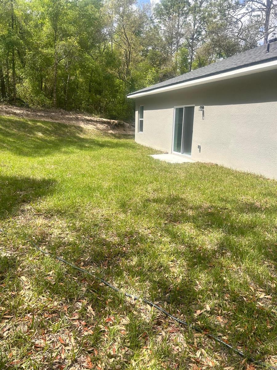 Listing photo id 31 for 9451 Emellia Avenue