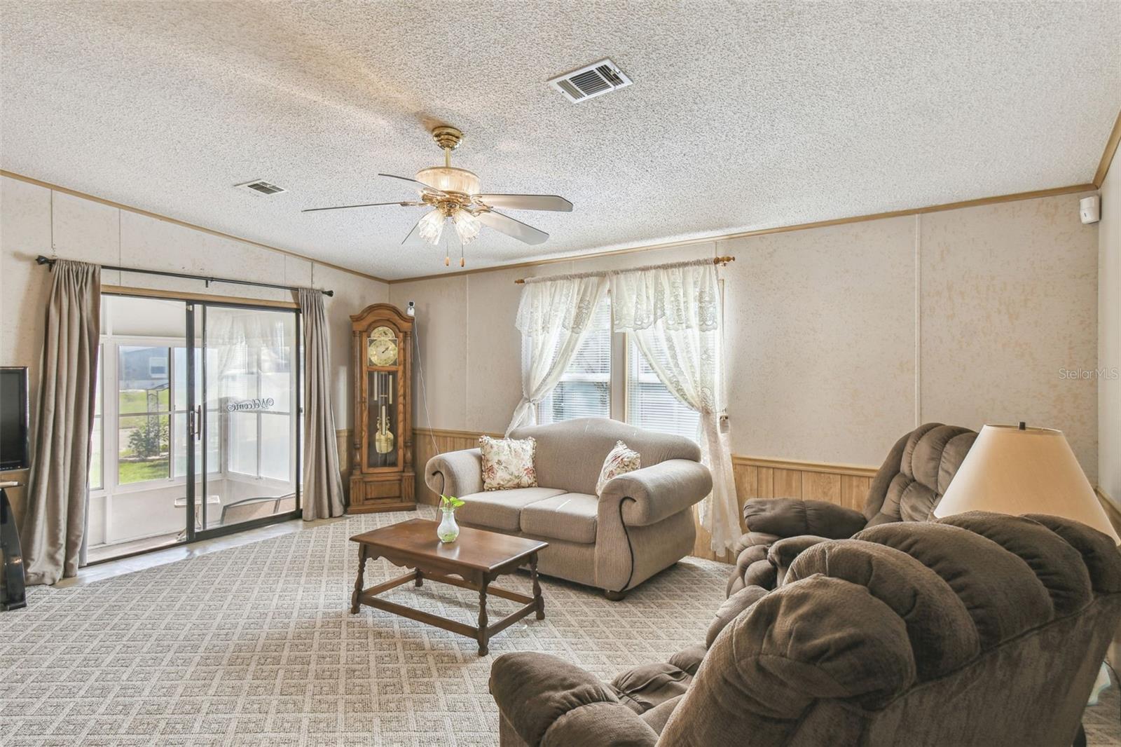 Image 14 of 27 For 2706 Cranmoor Drive