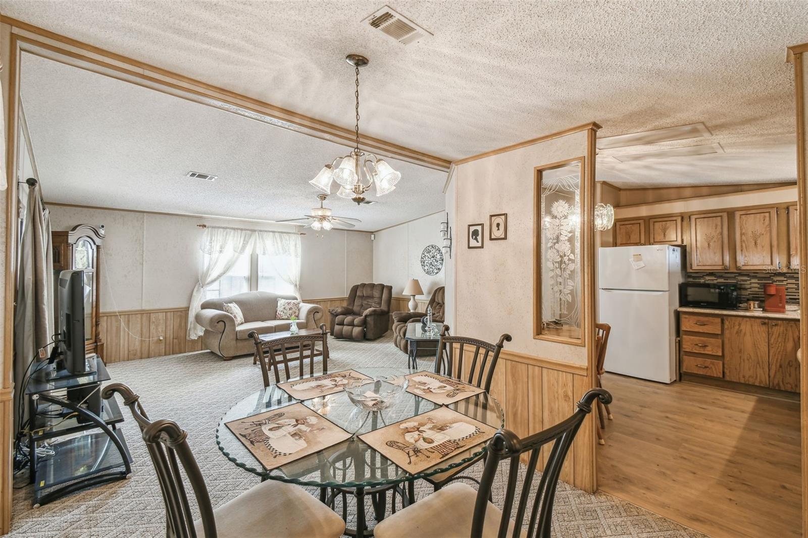 Image 16 of 27 For 2706 Cranmoor Drive