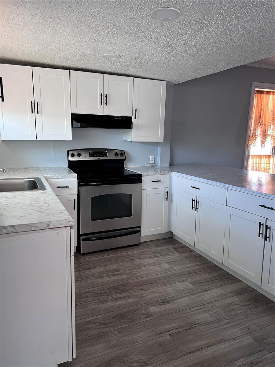 Image 7 of 12 For 592 8th Street