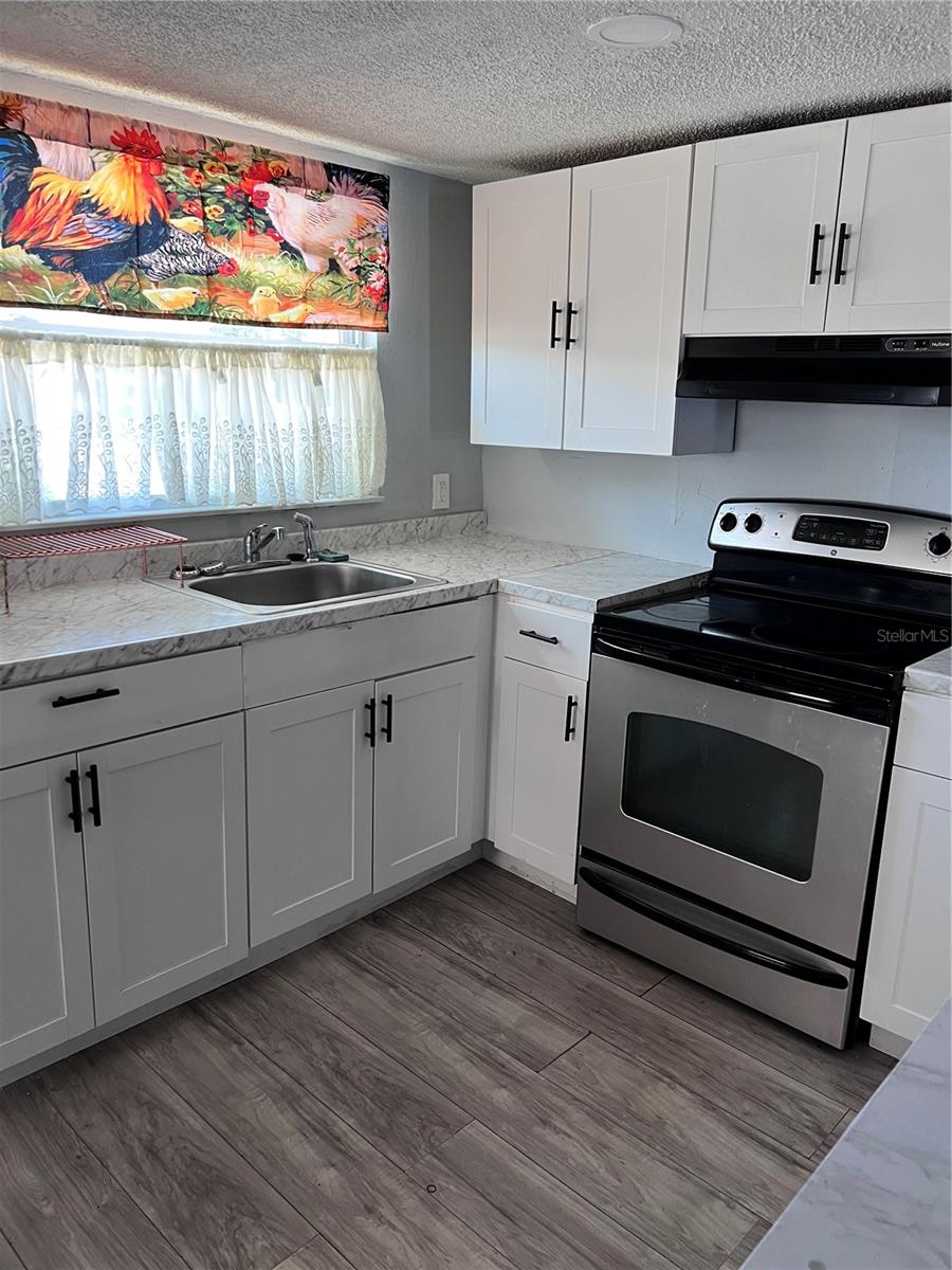 Image 8 of 12 For 592 8th Street