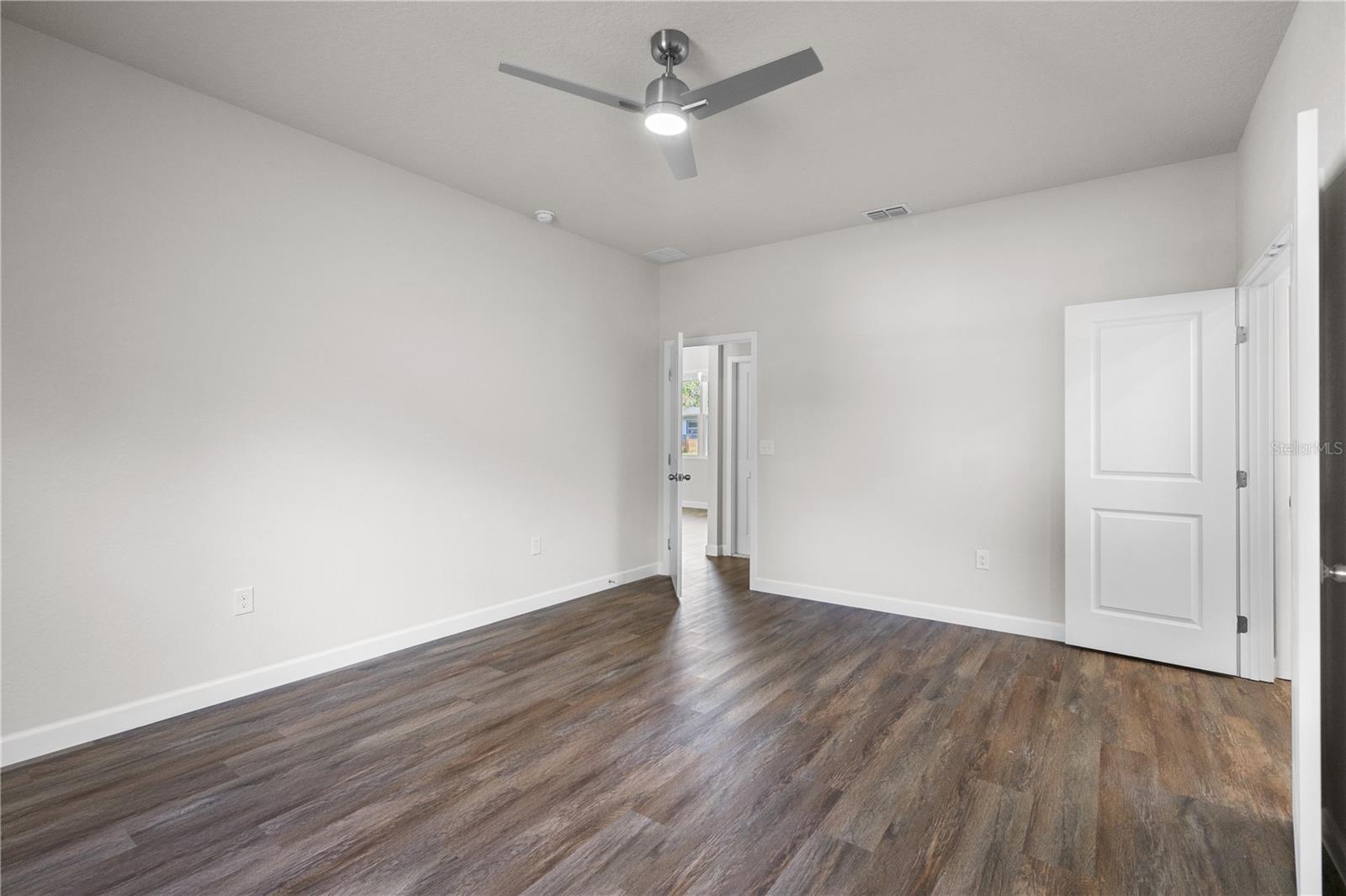 Image 10 of 26 For 4470 Frances Avenue