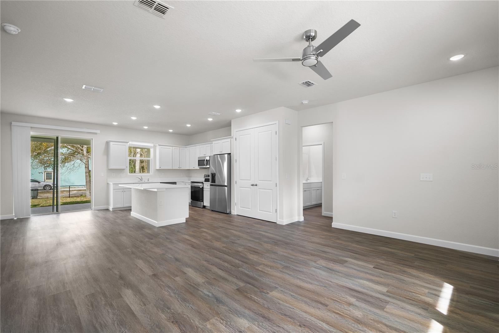 Image 4 of 26 For 4470 Frances Avenue