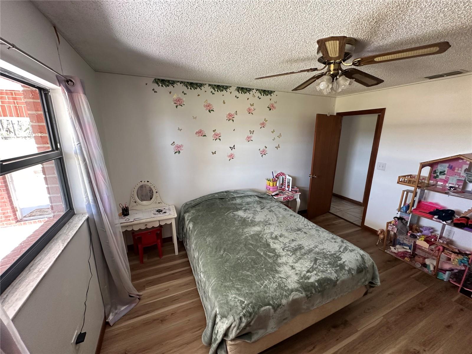 Listing photo id 14 for 13220 225th Road