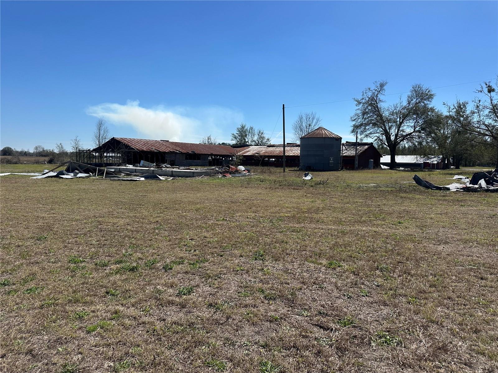 Listing photo id 17 for 13220 225th Road