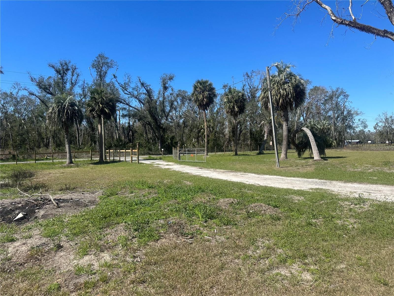 Listing photo id 29 for 13220 225th Road