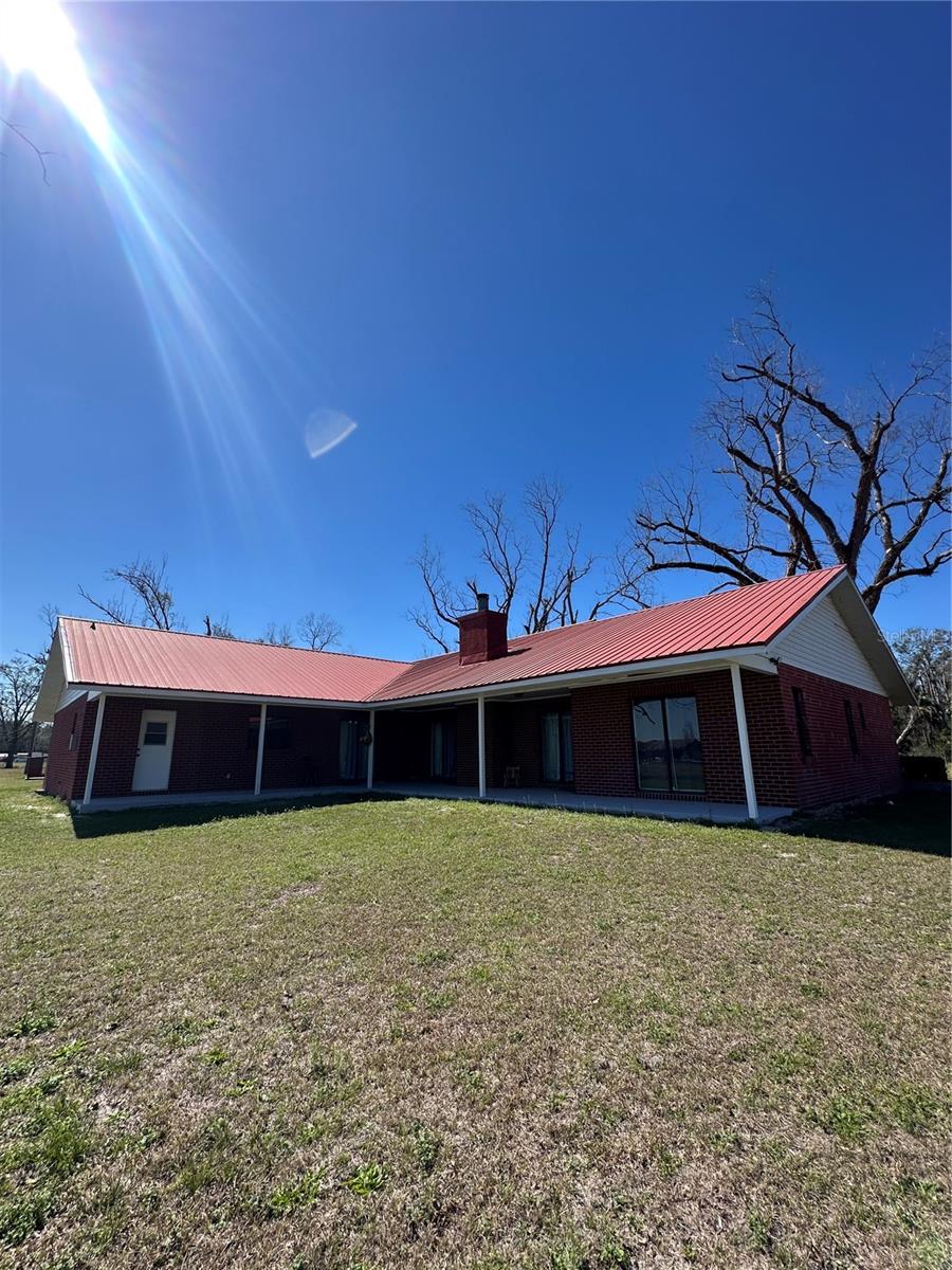 Listing photo id 4 for 13220 225th Road