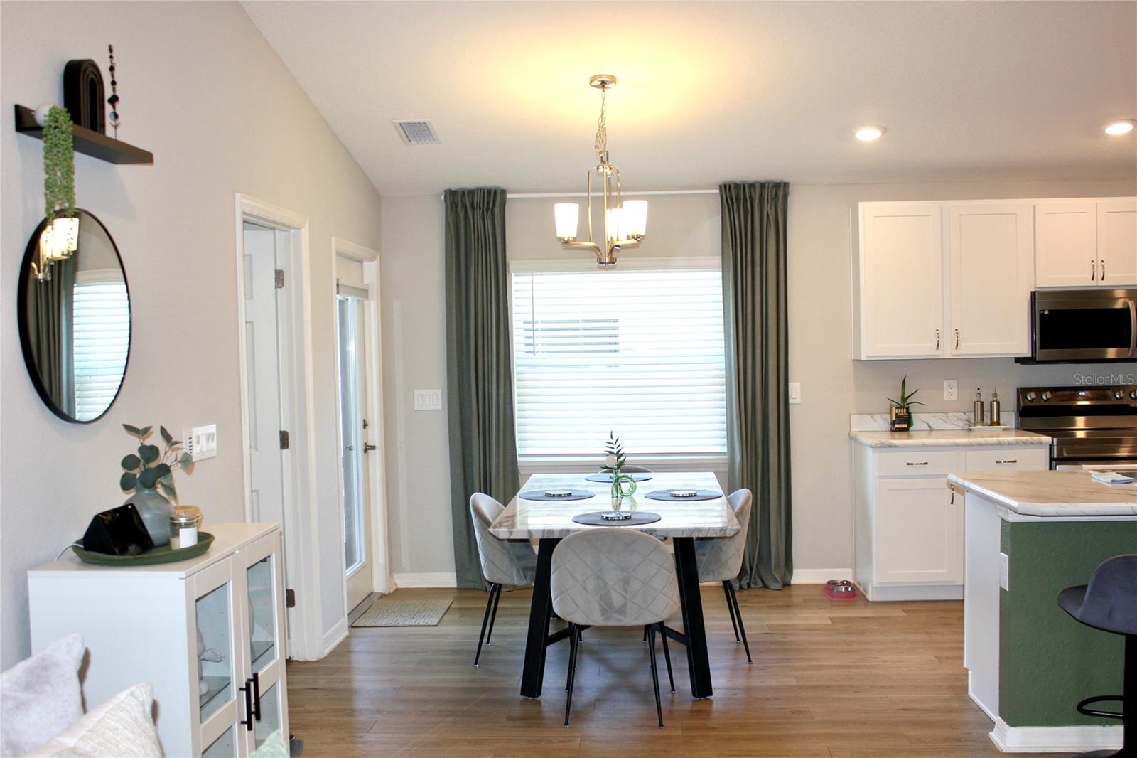 Image 19 of 79 For 2294 Sunset Way