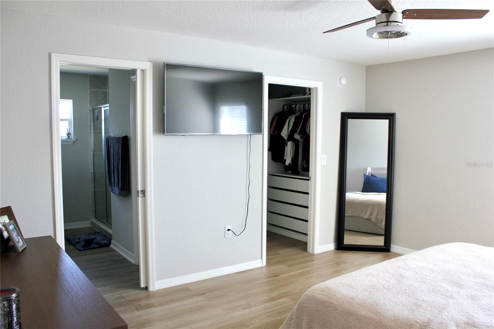 Image 40 of 79 For 2294 Sunset Way