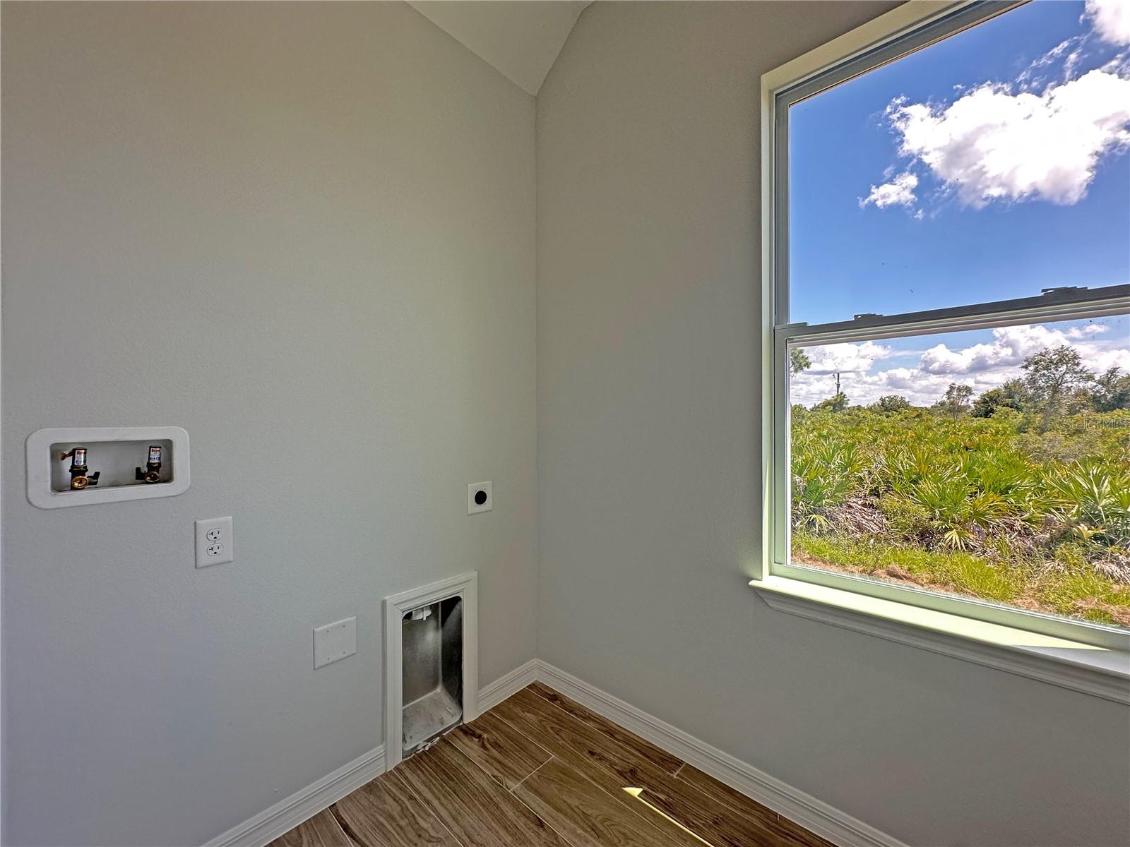 Image 29 of 39 For 13565 Jeronimo Lane