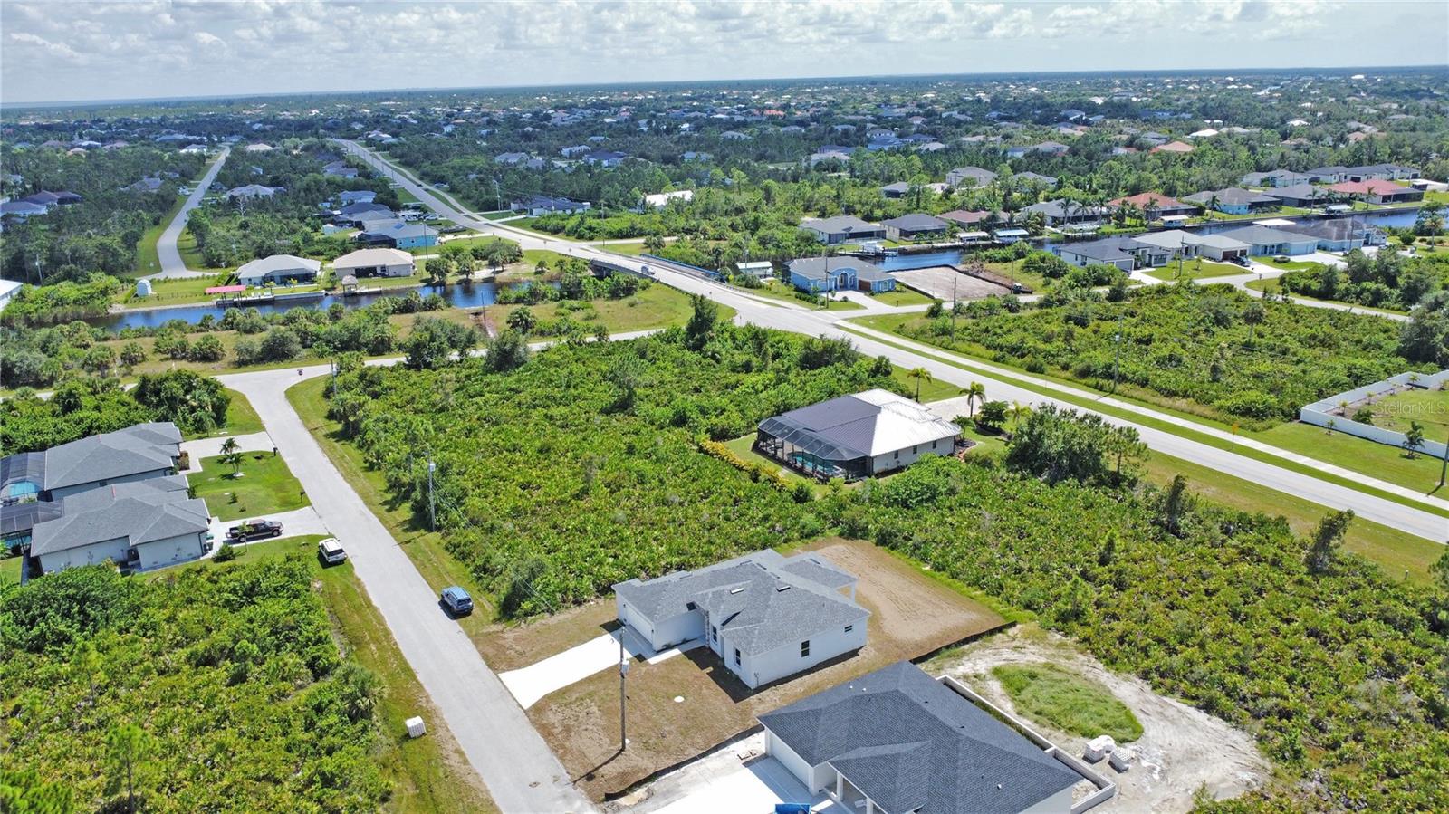 Image 35 of 39 For 13565 Jeronimo Lane