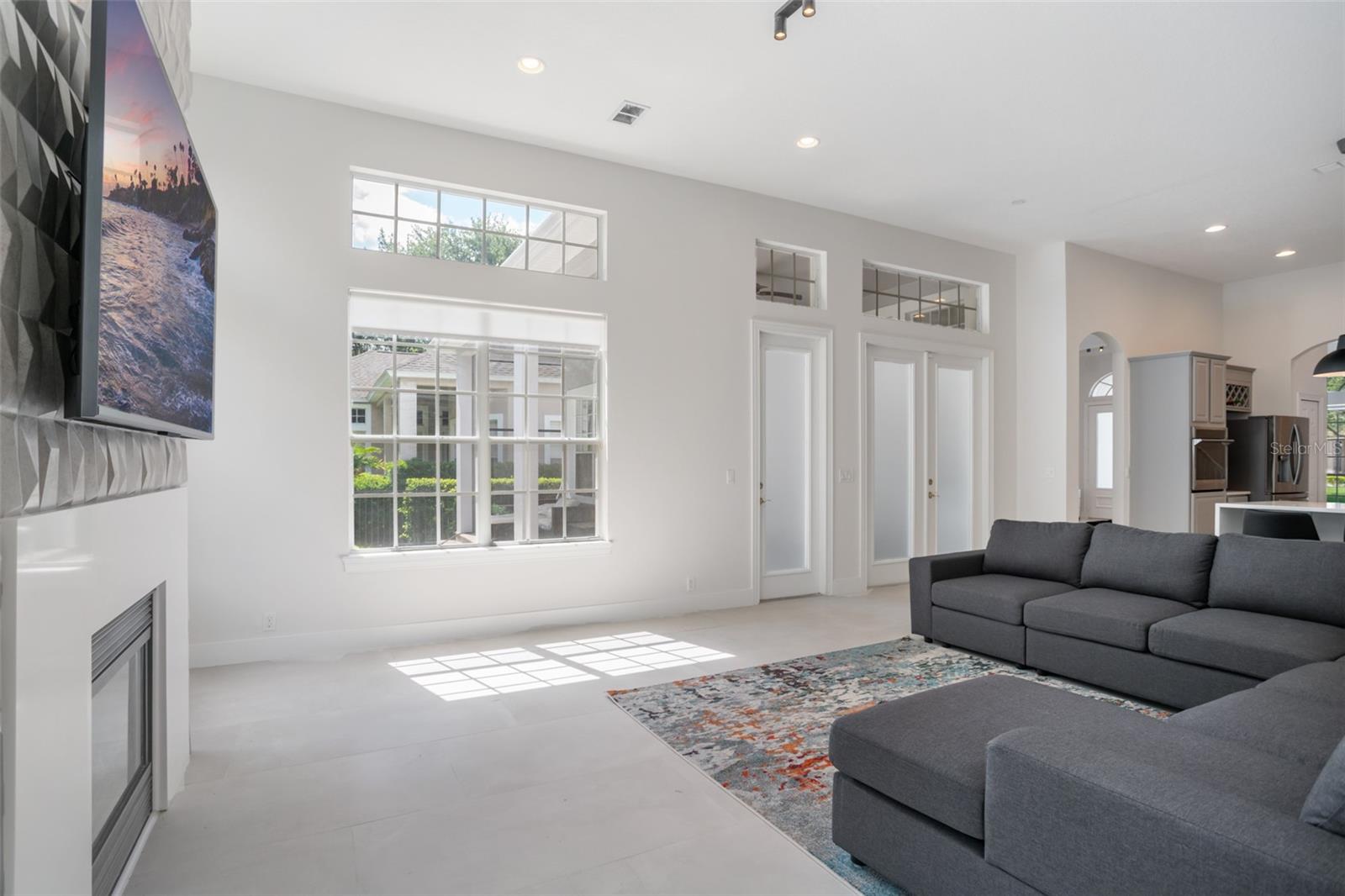 Image 22 of 47 For 11537 Claymont Cir