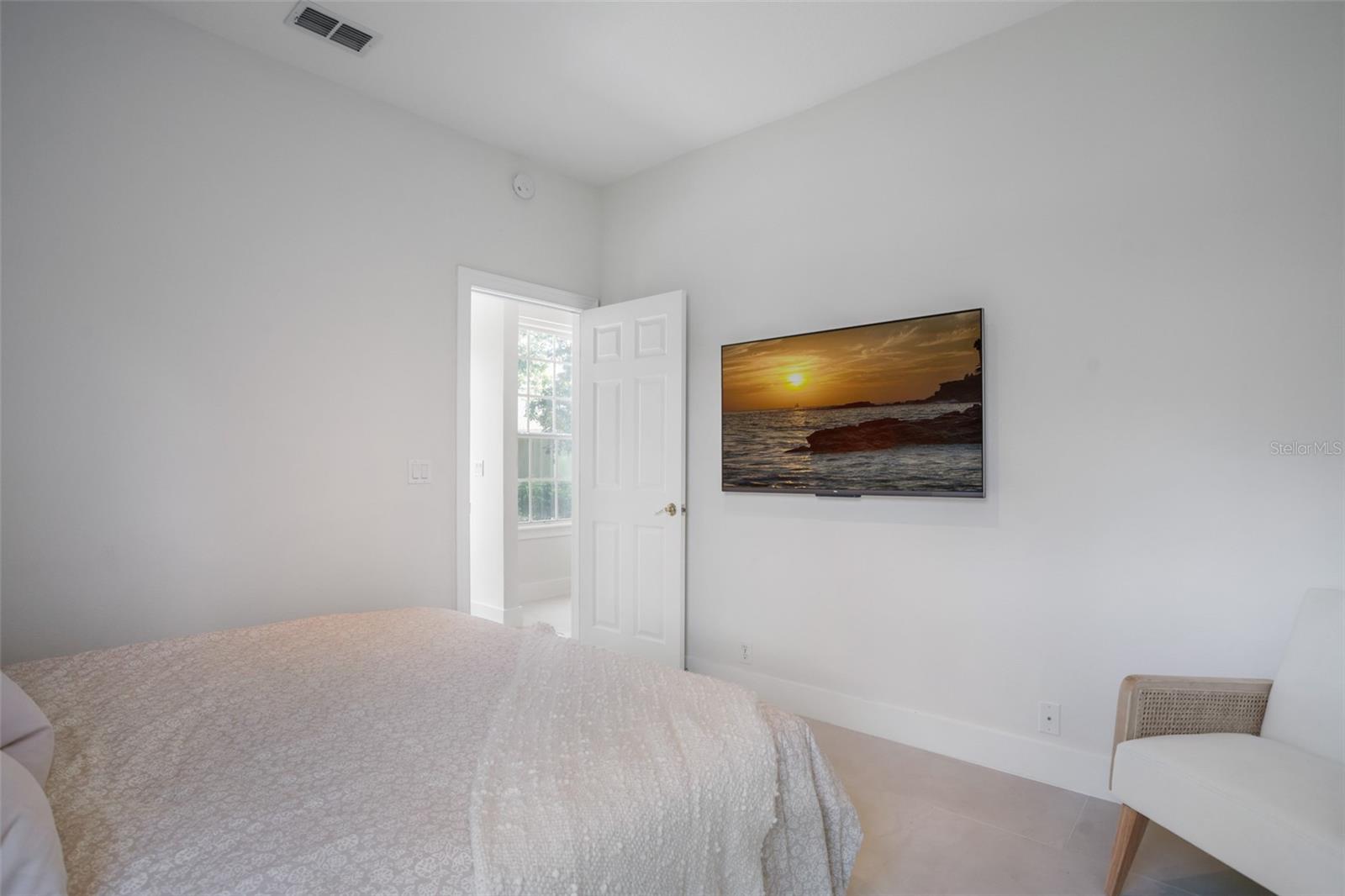 Image 24 of 47 For 11537 Claymont Cir