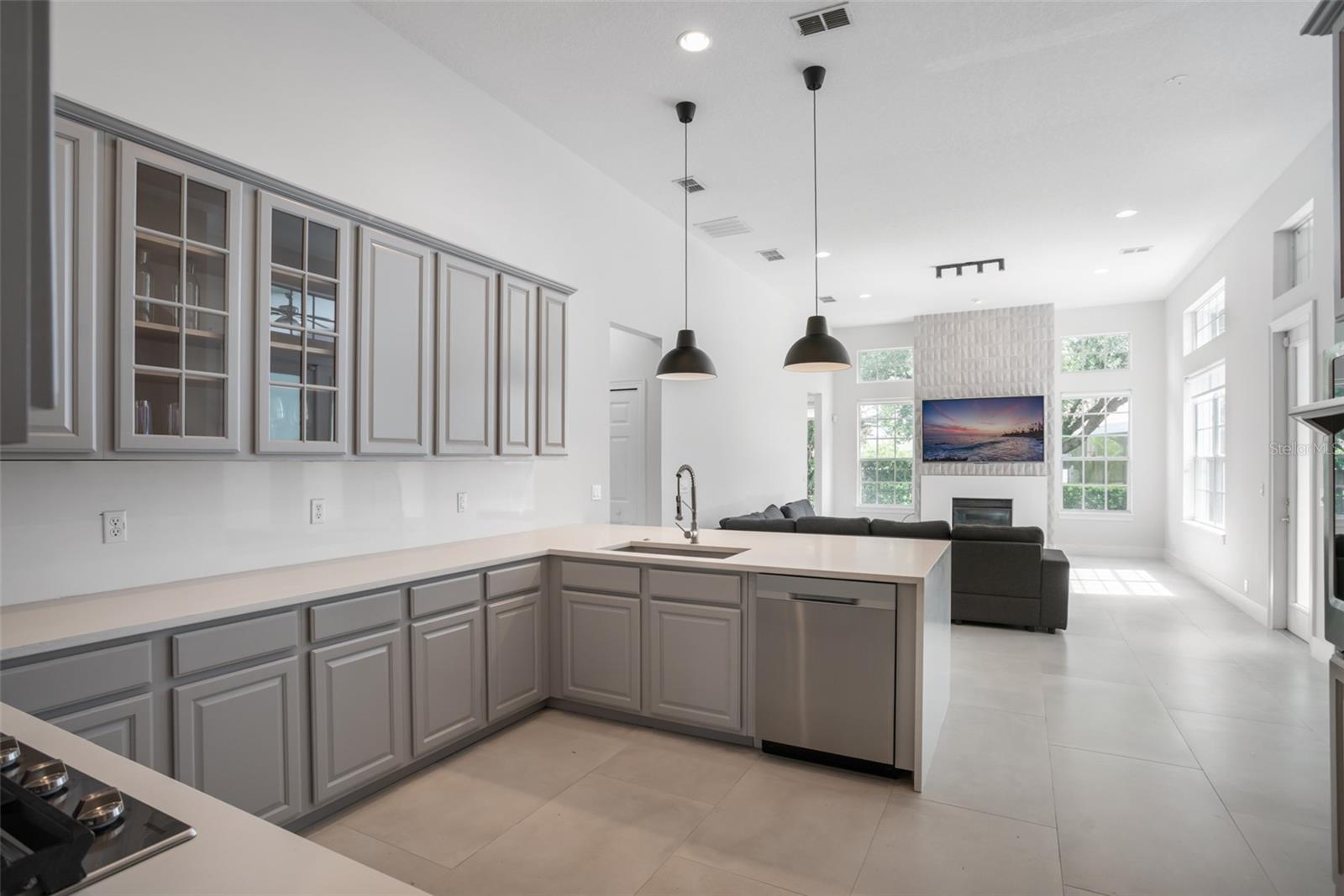 Image 3 of 47 For 11537 Claymont Cir