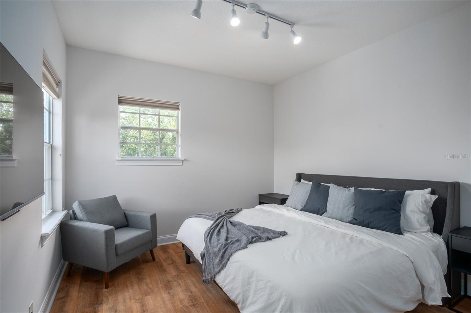 Image 33 of 47 For 11537 Claymont Cir