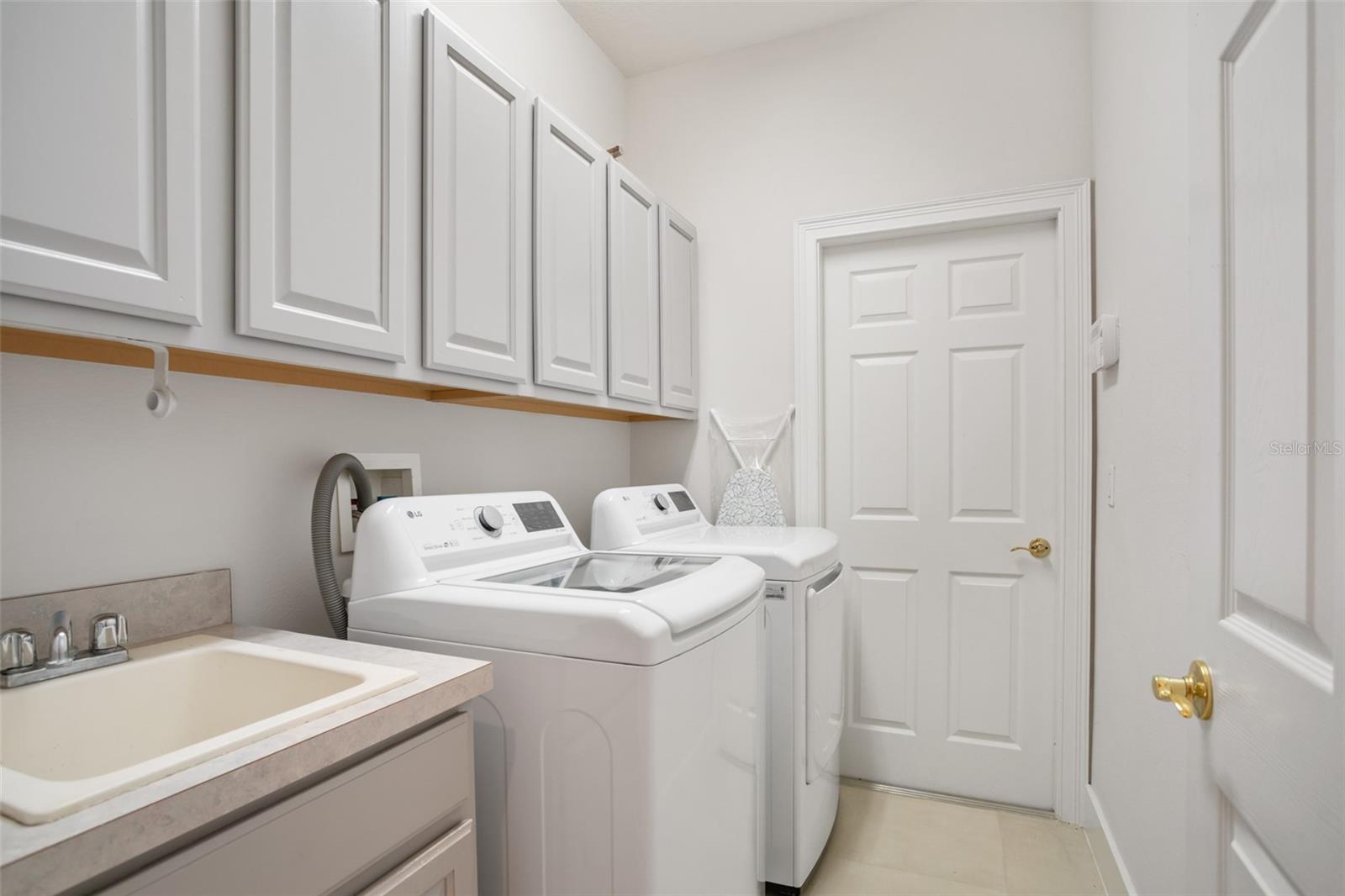 Image 39 of 47 For 11537 Claymont Cir