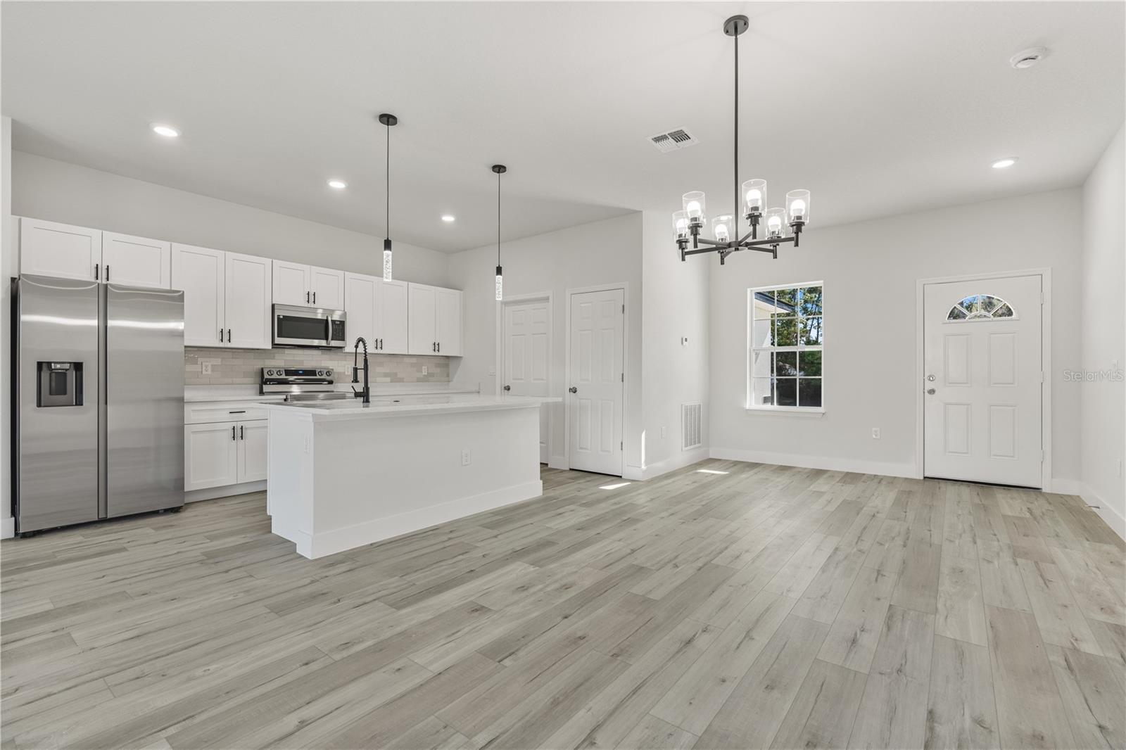 Image 11 of 48 For 17046 Sw 44th Cir