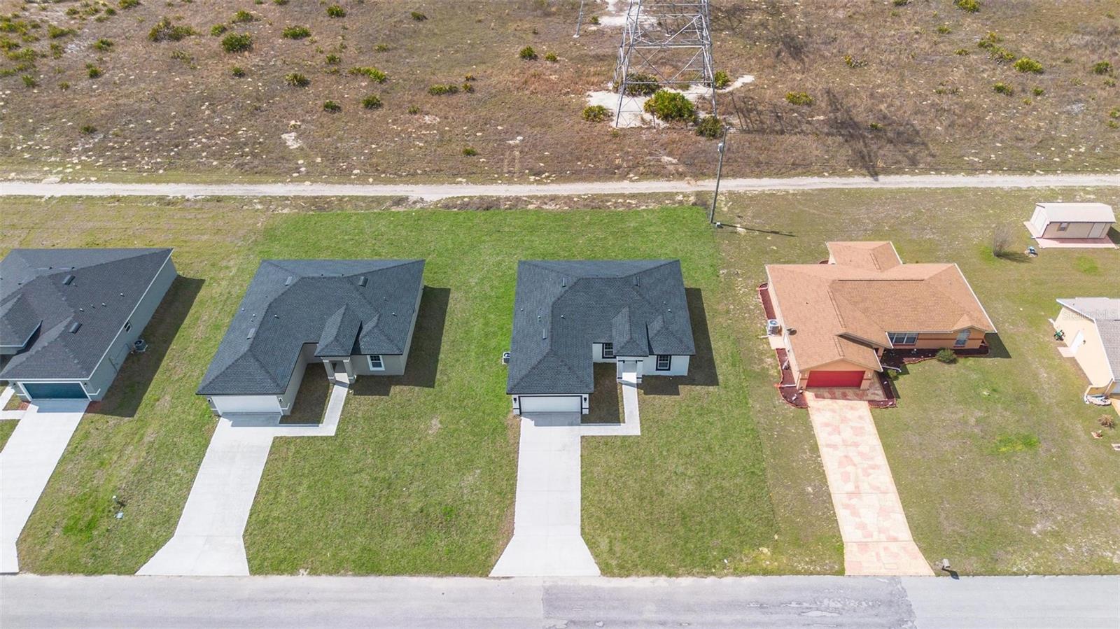 Image 34 of 48 For 17046 Sw 44th Cir