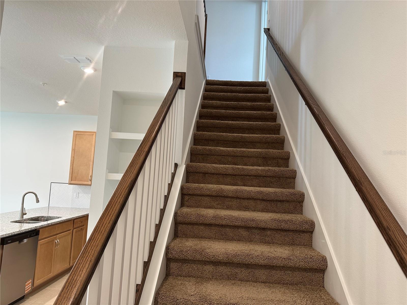 Image 18 of 20 For 9828 Walkway Drive