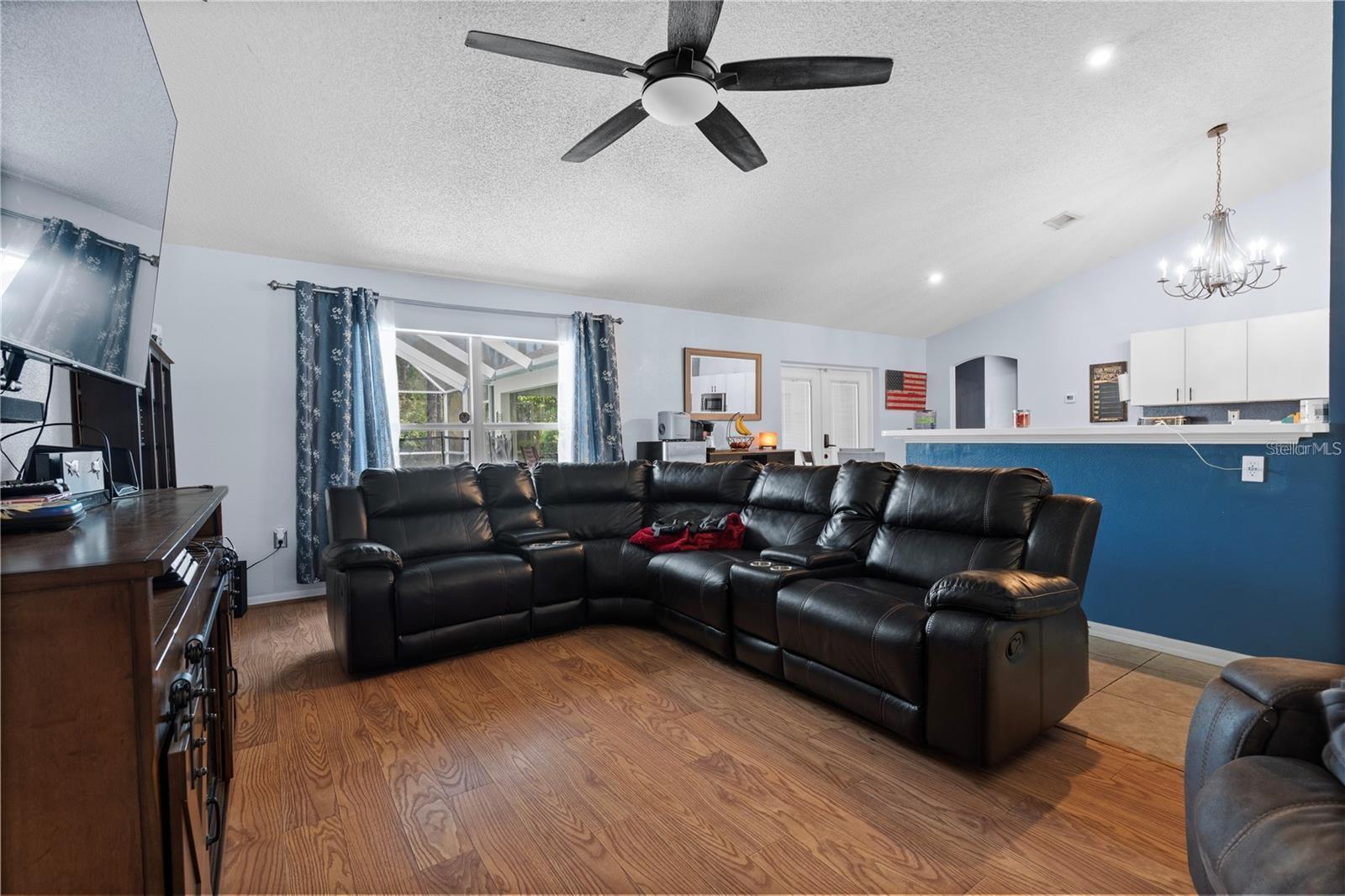Image 18 of 41 For 57 Ryarbor Drive