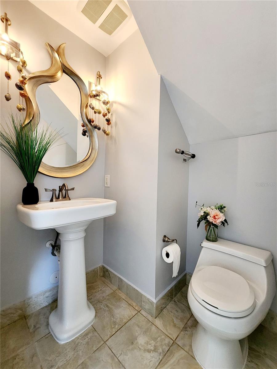 Image 20 of 39 For 4801 Grapevine Way